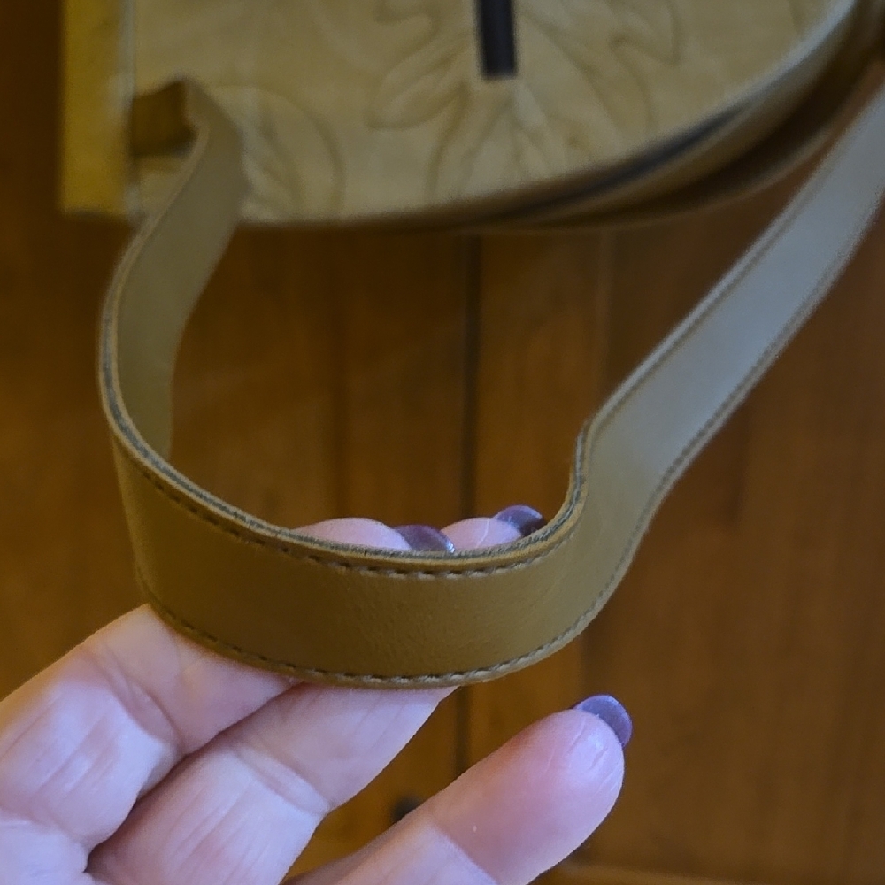 Vera Moda - Leaf Patterned Tan Backpack - image 7